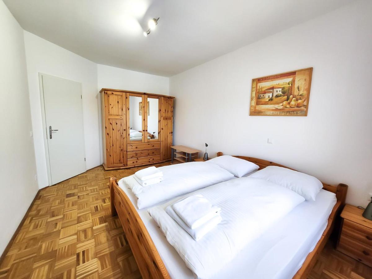 Guest House Mlada Lipa Marburgo Esterno foto