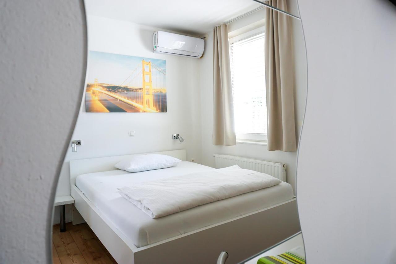 Guest House Mlada Lipa Marburgo Esterno foto