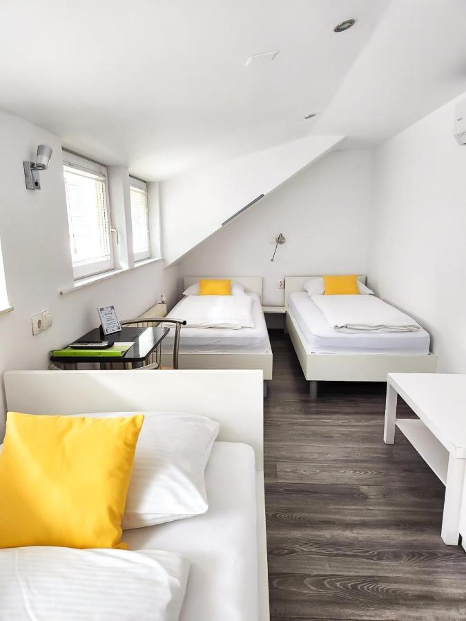 Guest House Mlada Lipa Marburgo Esterno foto