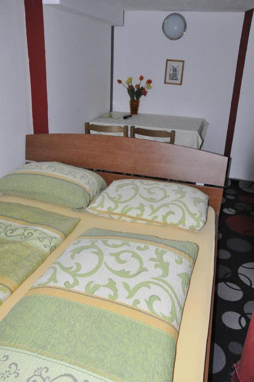 Guest House Mlada Lipa Marburgo Camera foto