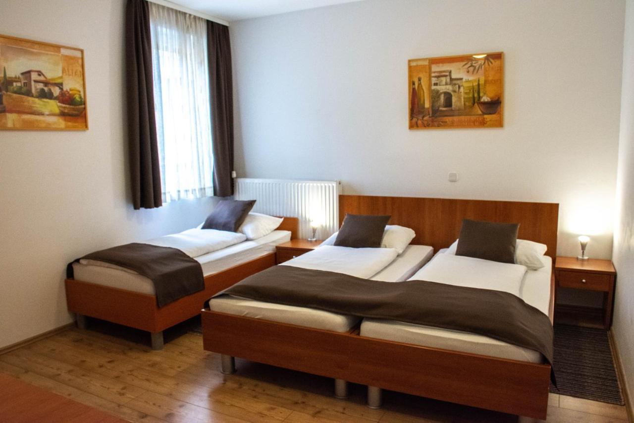 Guest House Mlada Lipa Marburgo Esterno foto